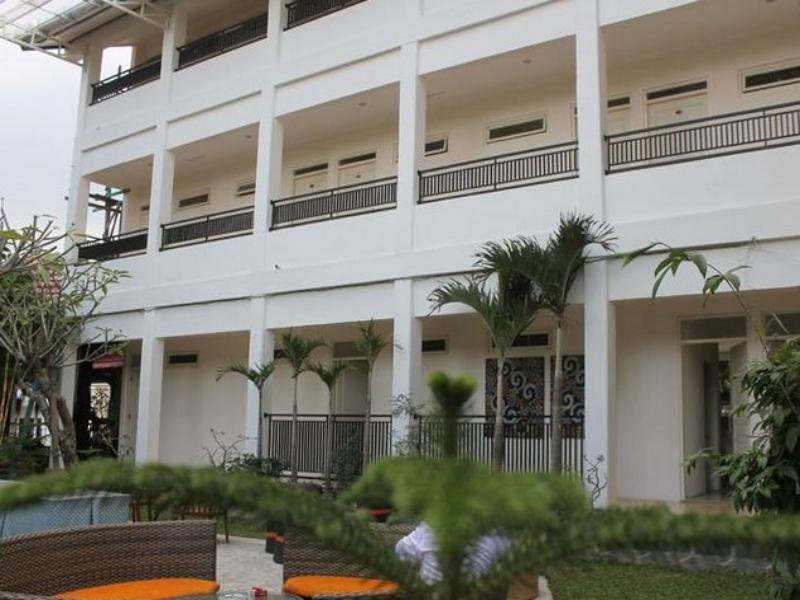 مالانغ Grand Kalpataru Syariah Hotel المظهر الخارجي الصورة